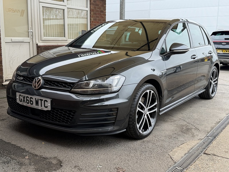 Used Volkswagen Golf 2016 for sale - 77065443: Photo 2