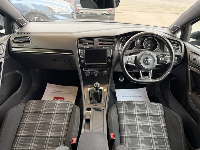 Used Volkswagen Golf 2016 for sale - 77065443: Photo 9