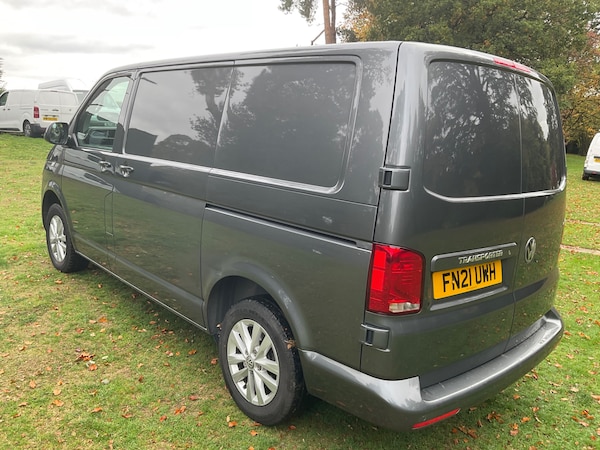 Used Volkswagen Transporter 2021 for sale - 76243872: Photo 2