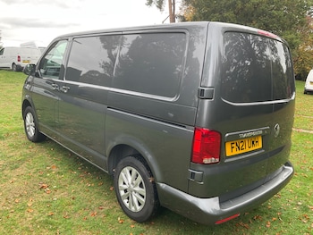 Used Volkswagen Transporter 2021 for sale - 76243872: Photo 2