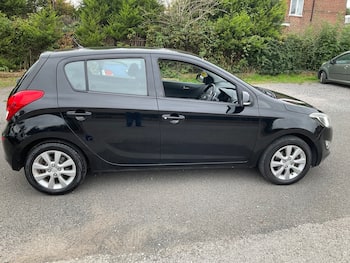 Used Hyundai i20 2013 for sale - 79812294: Photo