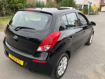 Used Hyundai i20 2013 for sale - 79812294: Photo
