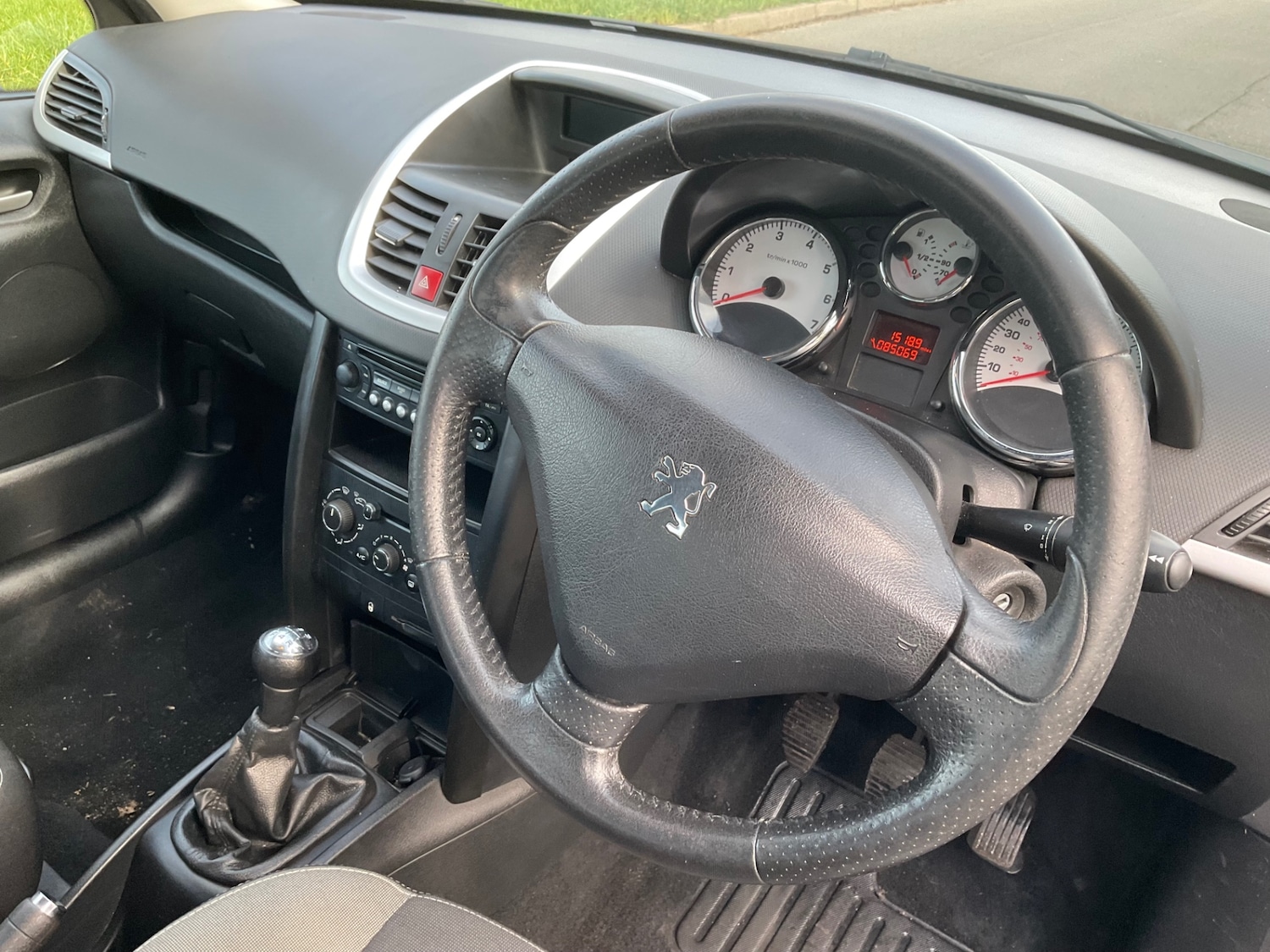 Used Peugeot 207 2011 for sale - 77689369: Photo 14