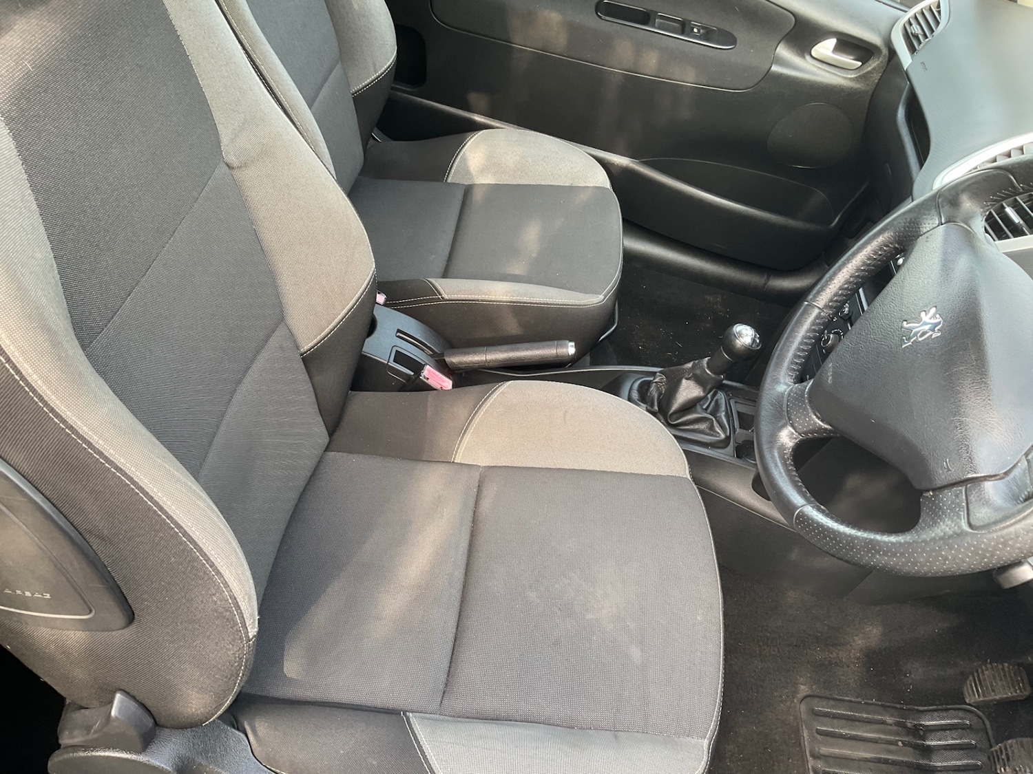 Used Peugeot 207 2011 for sale - 77689369: Photo 16