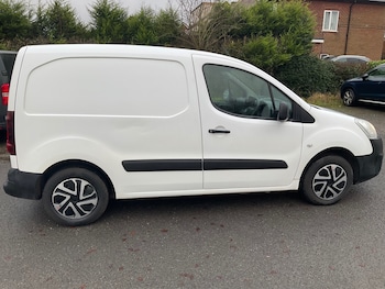 Used Citroen Berlingo 2018 for sale - 77055152: Photo