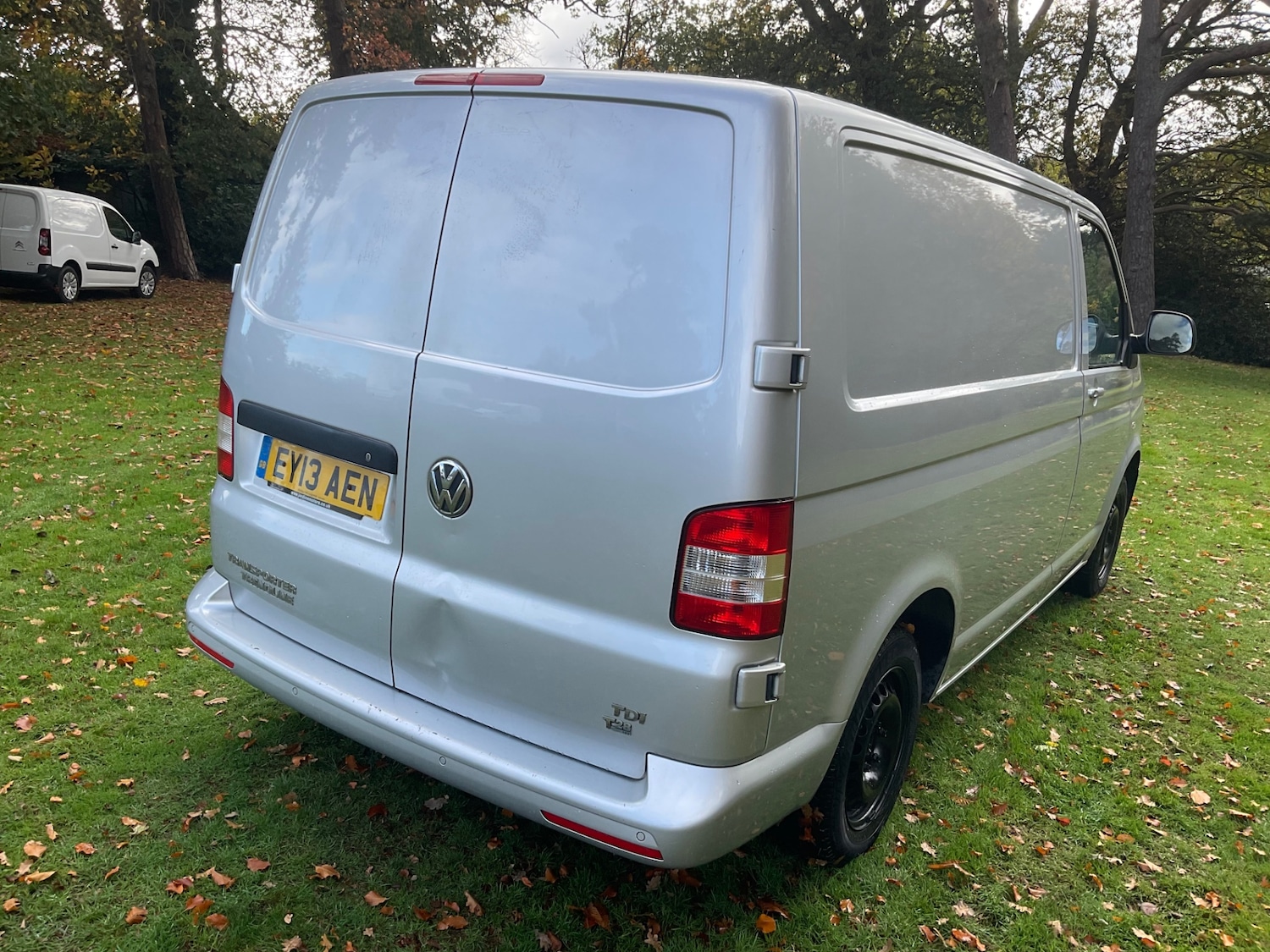 Used Volkswagen Transporter 2013 for sale - 76330150: Photo 4