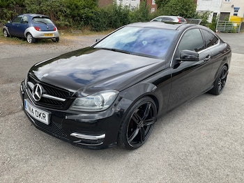 Used Mercedes-Benz C Class 2014 for sale - 79380428: Photo