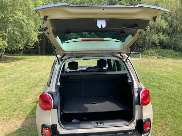 Used Fiat 500L 2014 for sale - 74314284: Photo 9