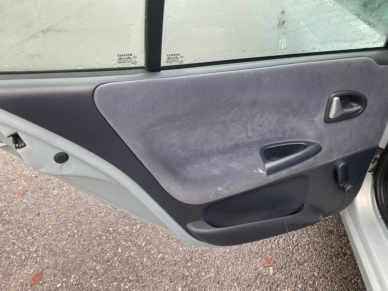 Used Renault Megane 2002 for sale - 77012039: Photo 10