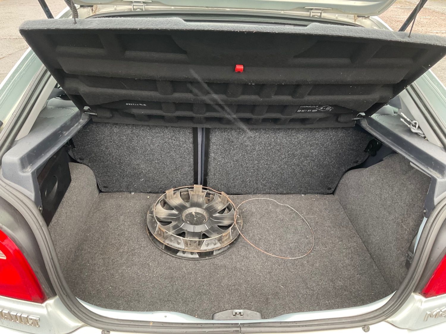 Used Renault Megane 2002 for sale - 77012039: Photo 14