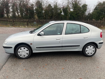 Used Renault Megane 2002 for sale - 77012039: Photo