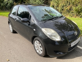 Toyota - Yaris