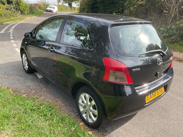Used Toyota Yaris 2009 for sale - 76143931: Photo 5