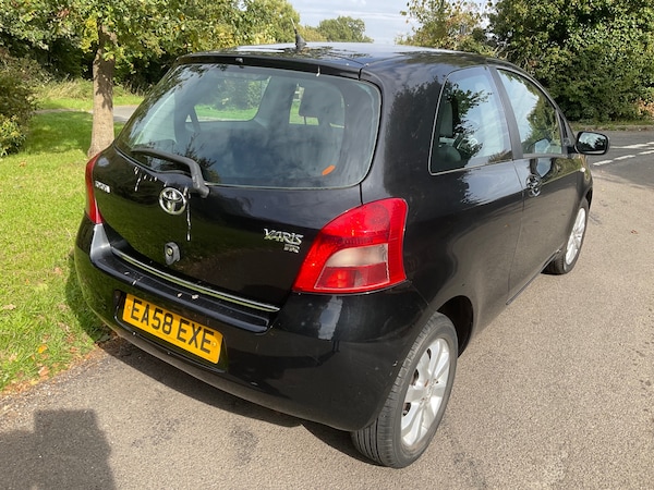 Used Toyota Yaris 2009 for sale - 76143931: Photo 8