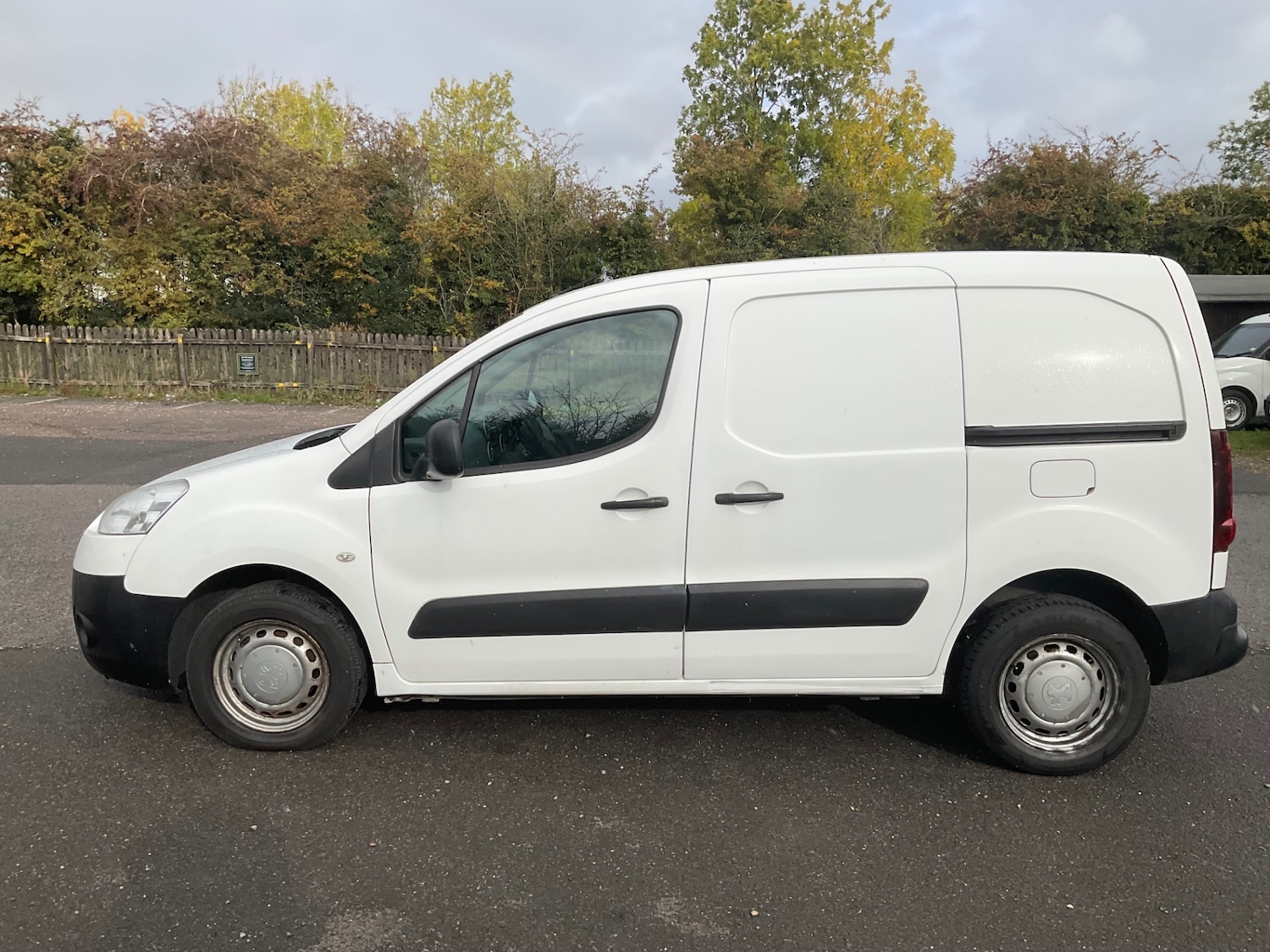Used Peugeot Partner 2012 for sale - 76382804: Photo 4
