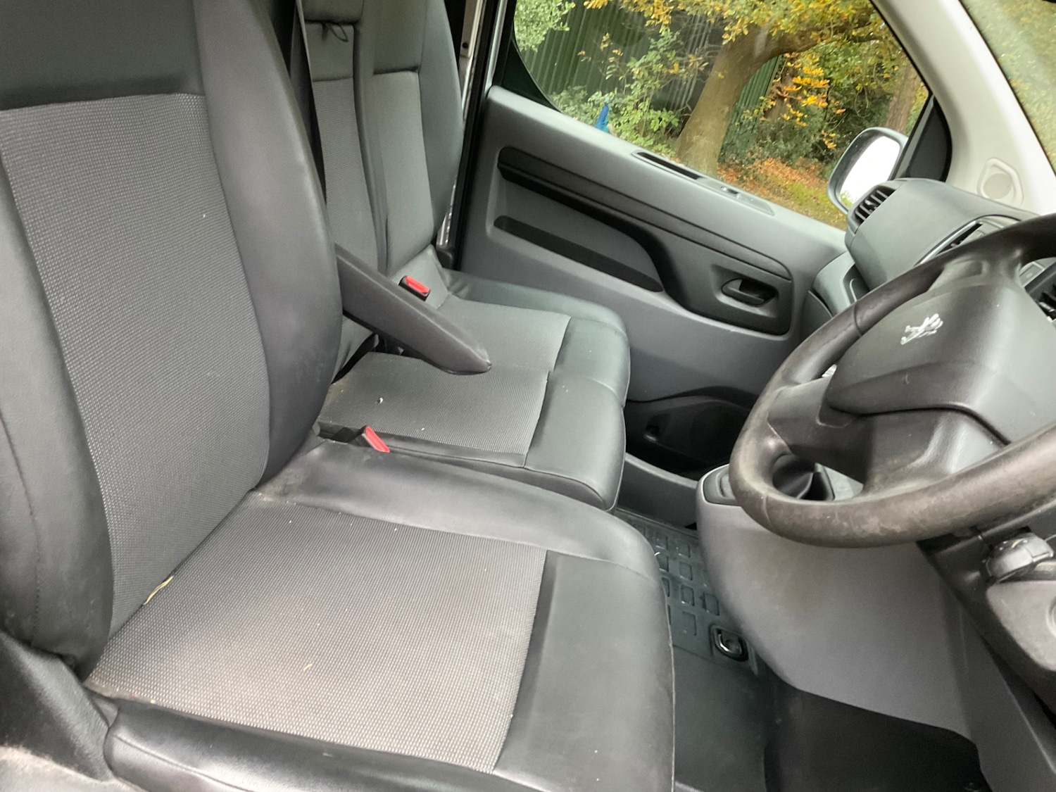 Used Peugeot Expert 2019 for sale - 76466090: Photo 22