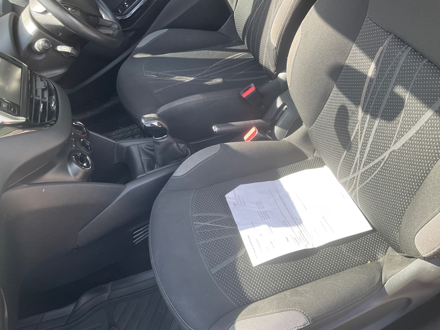 Used Peugeot 208 2013 for sale - 75934811: Photo 14