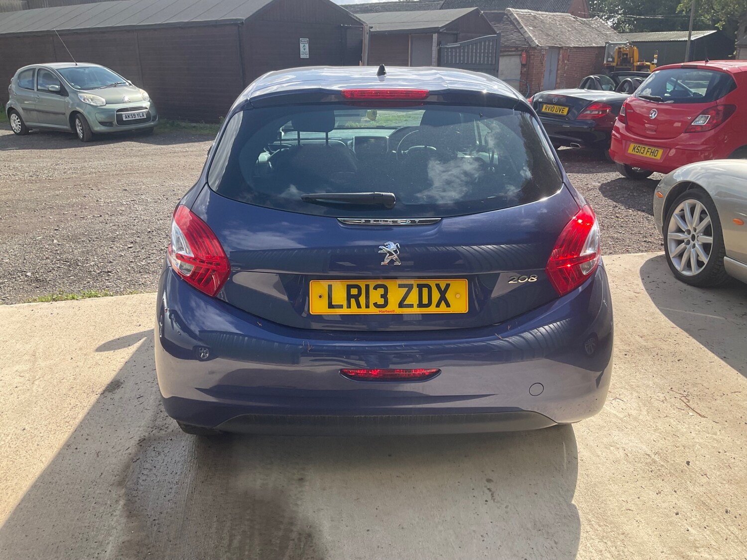 Used Peugeot 208 2013 for sale - 75934811: Photo 3