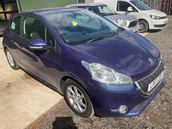 Used Peugeot 208 2013 for sale - 75934811: Photo 8