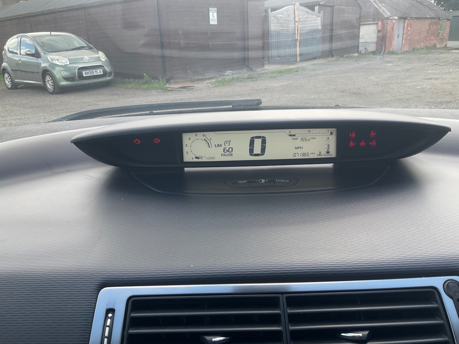 Used Citroen C4 2010 for sale - 75946712: Photo 12