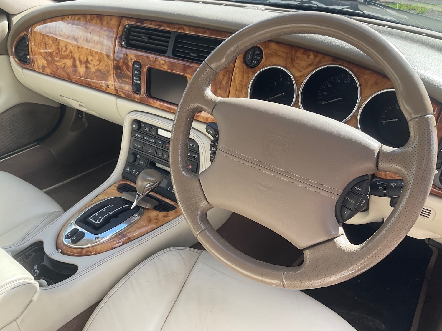 Used Jaguar XK8 2005 for sale - 75946649: Photo 10
