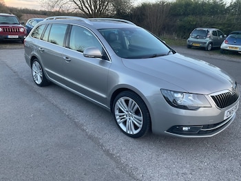 2015 (15) - 2.0 TDI CR 140 Elegance 5dr