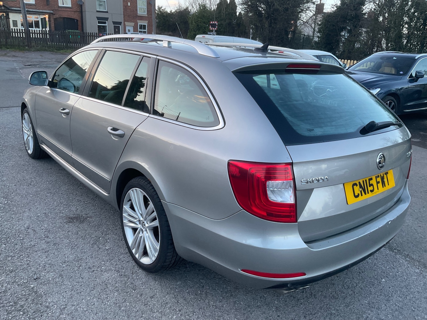 Used Skoda Superb 2015 for sale - 77901534: Photo 5