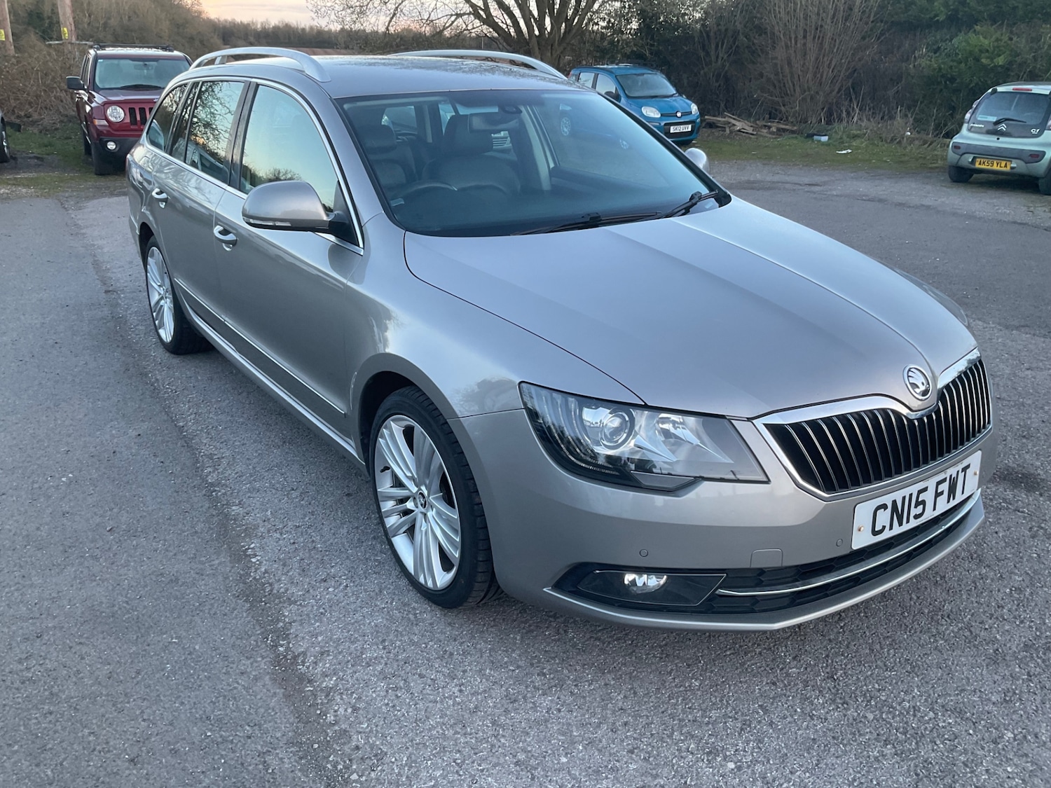 Used Skoda Superb 2015 for sale - 77901534: Photo 7