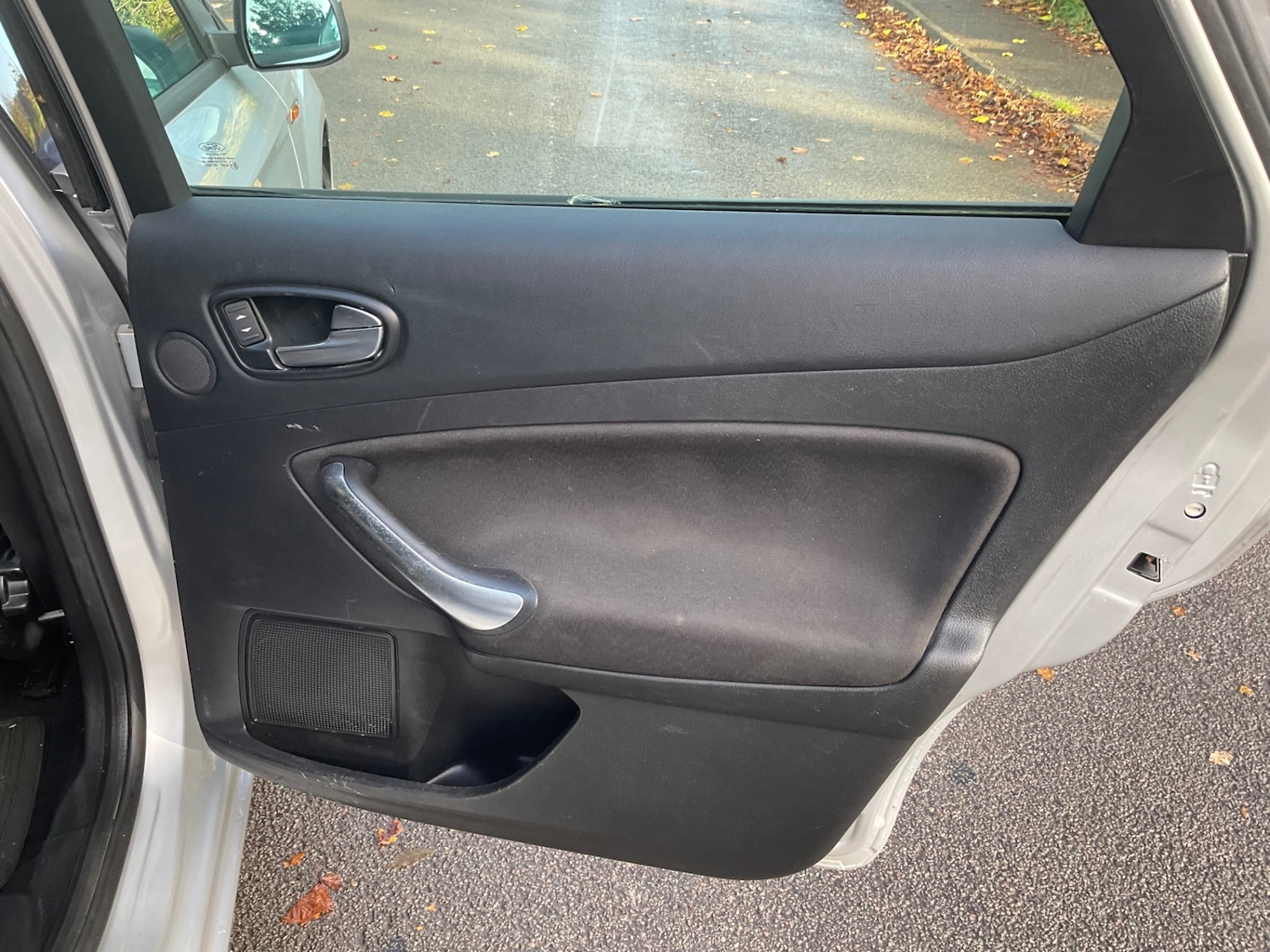 Used Ford Mondeo 2011 for sale - 76383198: Photo 18