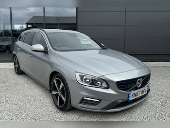 Used Volvo V60 2017 for sale - 76957442: Photo