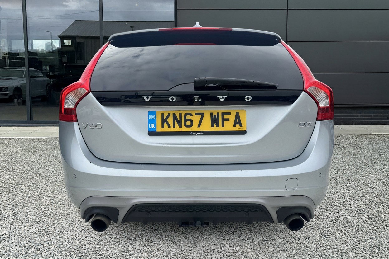 Used Volvo V60 2017 for sale - 76957442: Photo 4