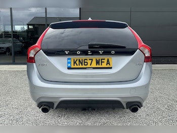 Used Volvo V60 2017 for sale - 76957442: Photo