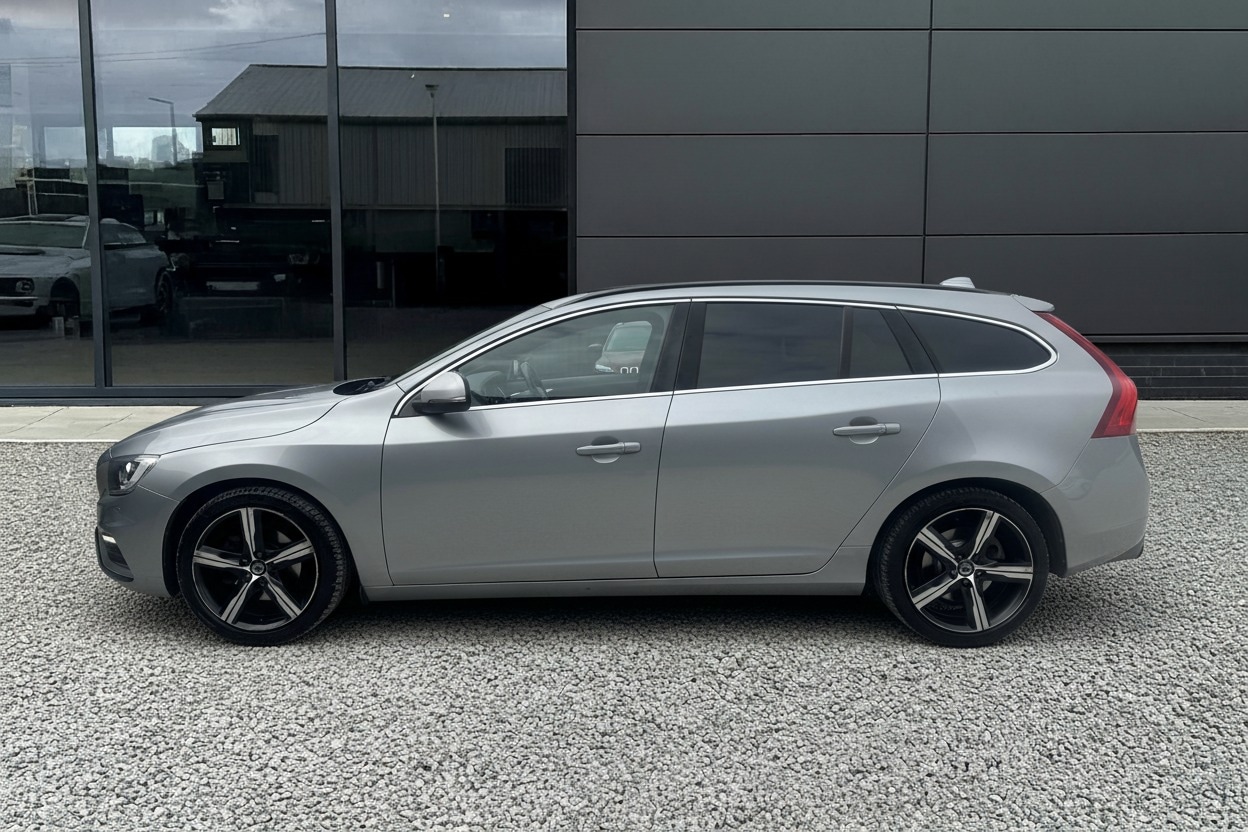 Used Volvo V60 2017 for sale - 76957442: Photo 6