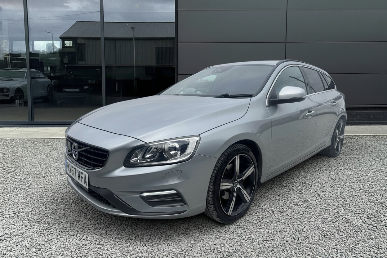 Used Volvo V60 2017 for sale - 76957442: Photo 7