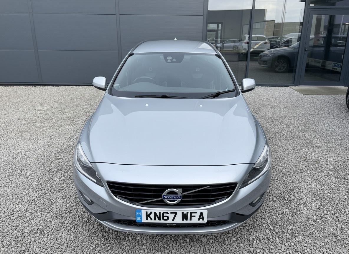 Used Volvo V60 2017 for sale - 76957442: Photo 8