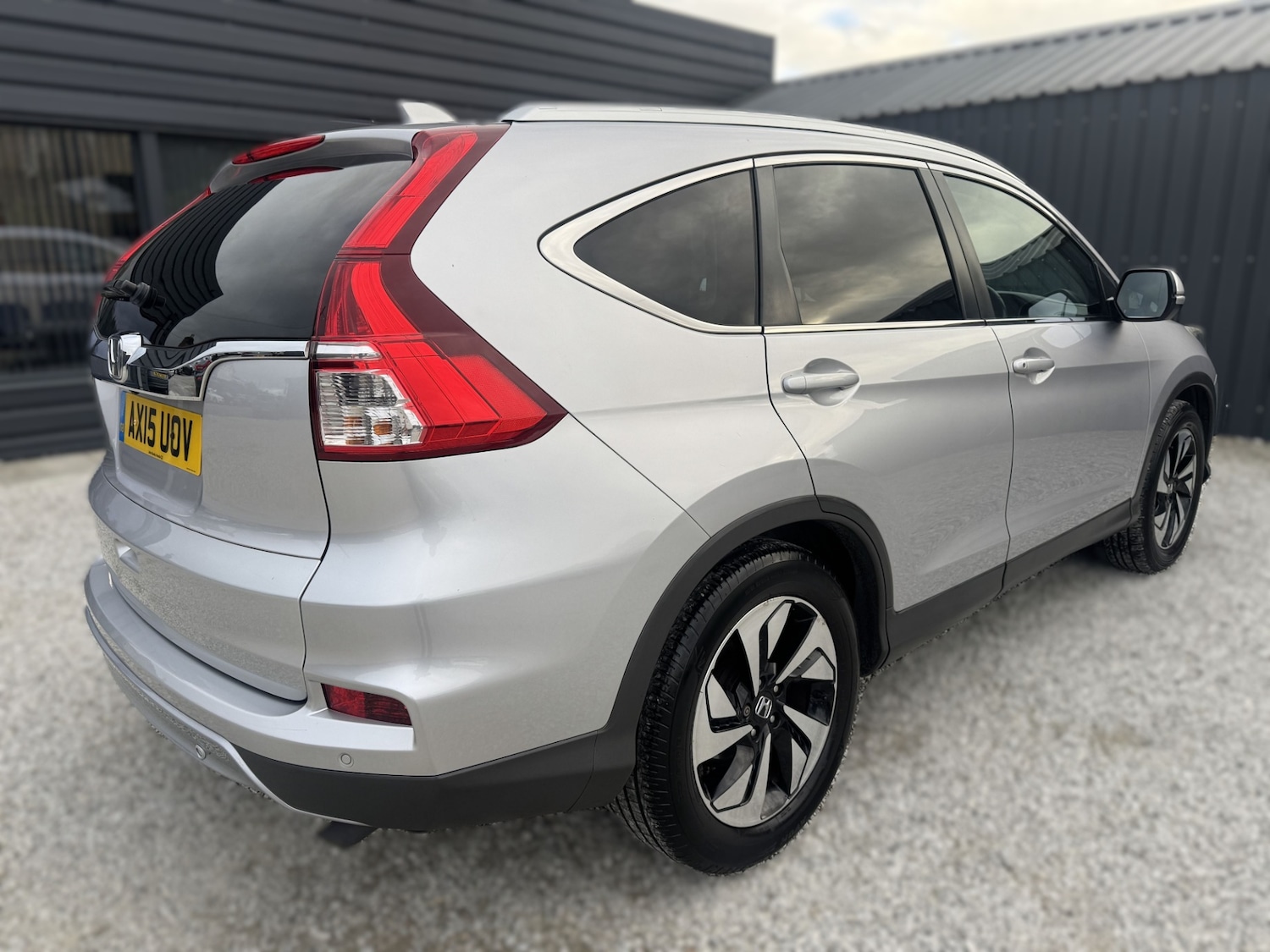 Used Honda CR-V 2015 for sale - 76302249: Photo 3