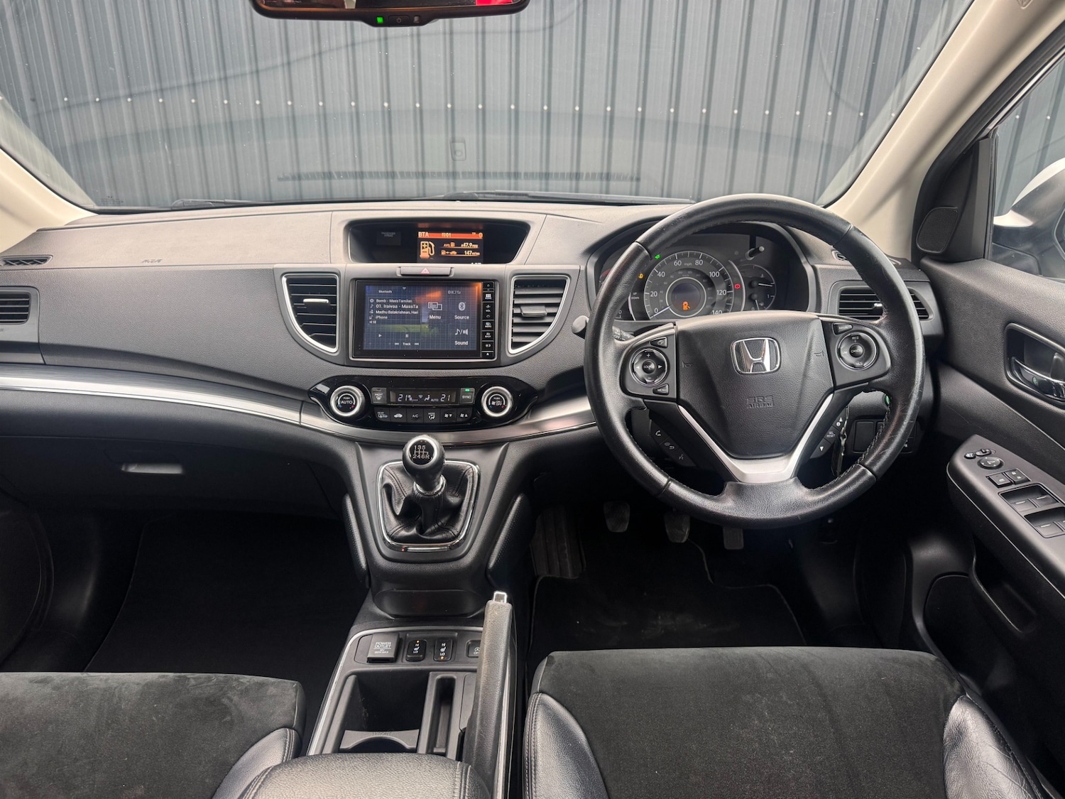 Used Honda CR-V 2015 for sale - 76302249: Photo 5