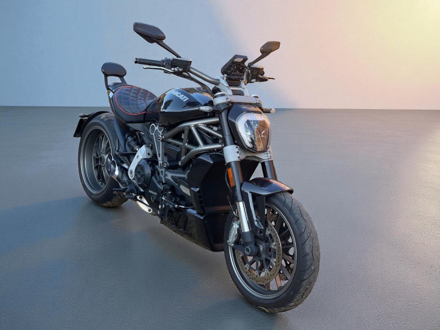 Used Ducati X Diavel 2016 for sale - 78162969: Photo 2