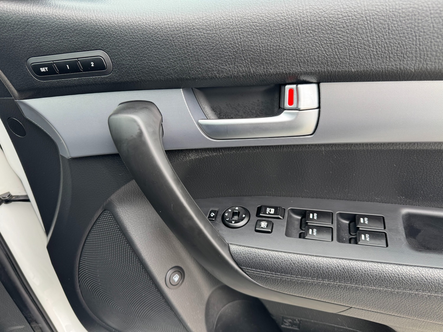 Used Kia Sorento 2014 for sale - 76163610: Photo 21