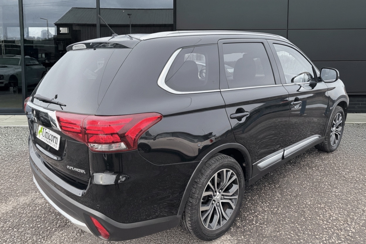 Used Mitsubishi Outlander 2018 for sale - 78064920: Photo 3
