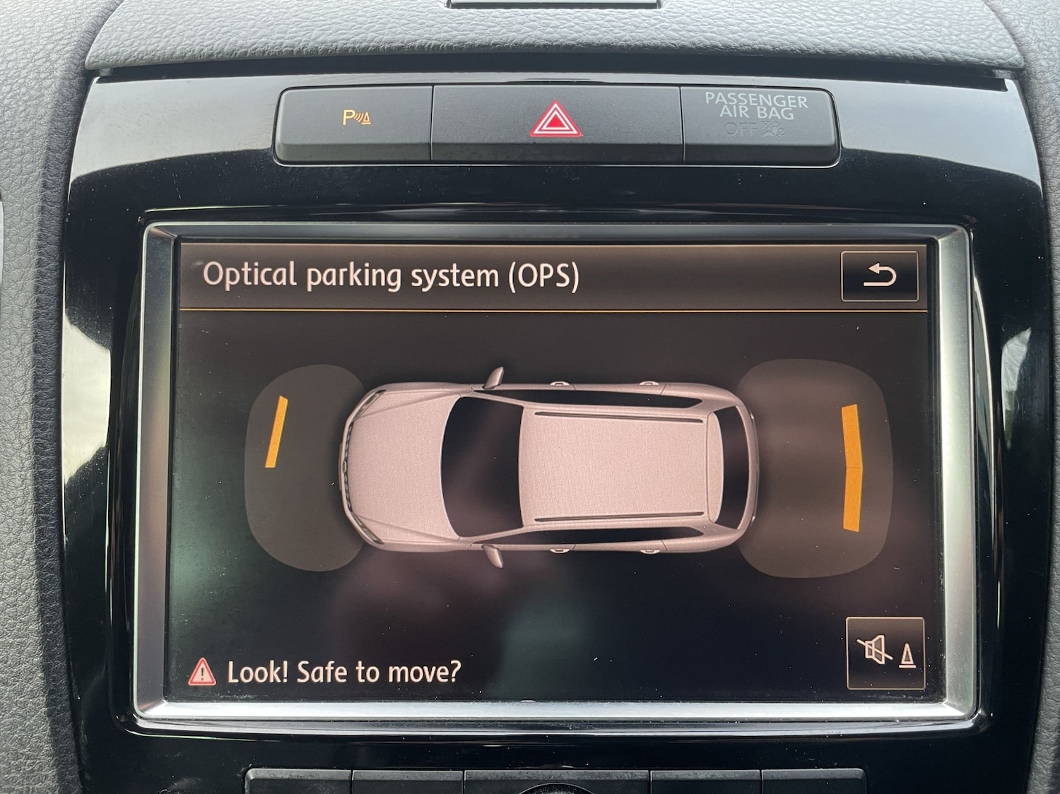 Used Volkswagen Touareg 2014 for sale - 76649881: Photo 19