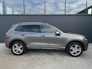 Used Volkswagen Touareg 2014 for sale - 76649881: Photo