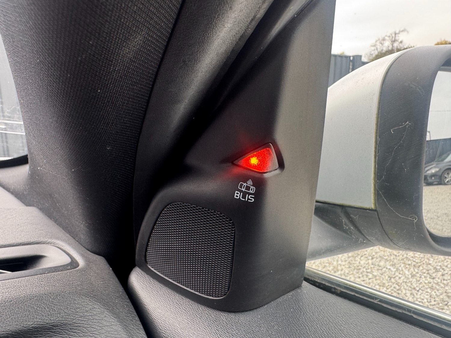 Used Volvo V60 2017 for sale - 76243944: Photo 19