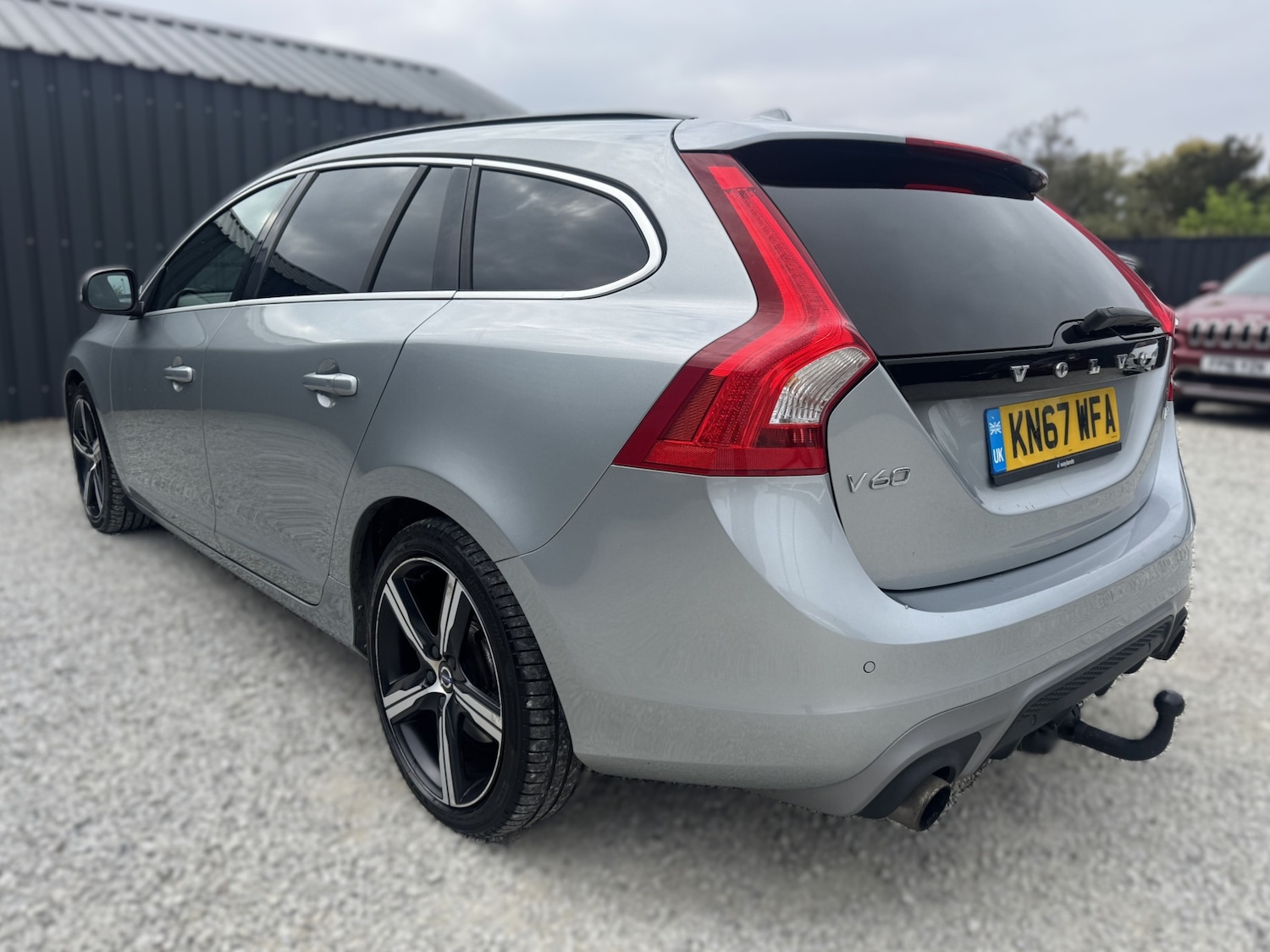 Used Volvo V60 2017 for sale - 76243944: Photo 23