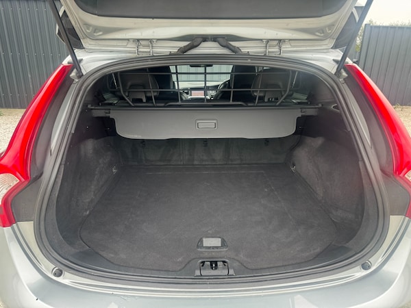Used Volvo V60 2017 for sale - 76243944: Photo 27