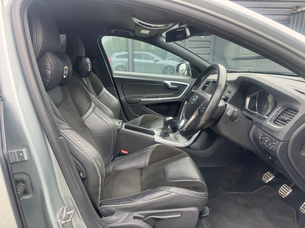 Used Volvo V60 2017 for sale - 76243944: Photo 4