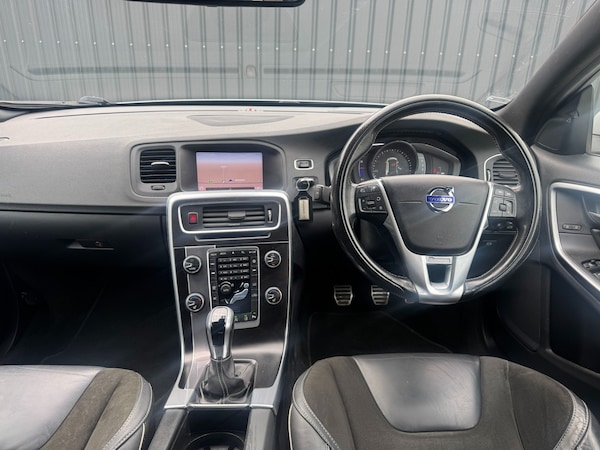 Used Volvo V60 2017 for sale - 76243944: Photo 5