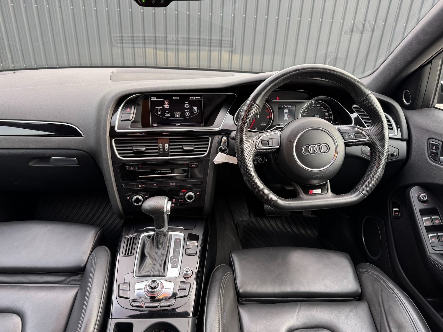 Used Audi A4 2014 for sale - 76957628: Photo 11