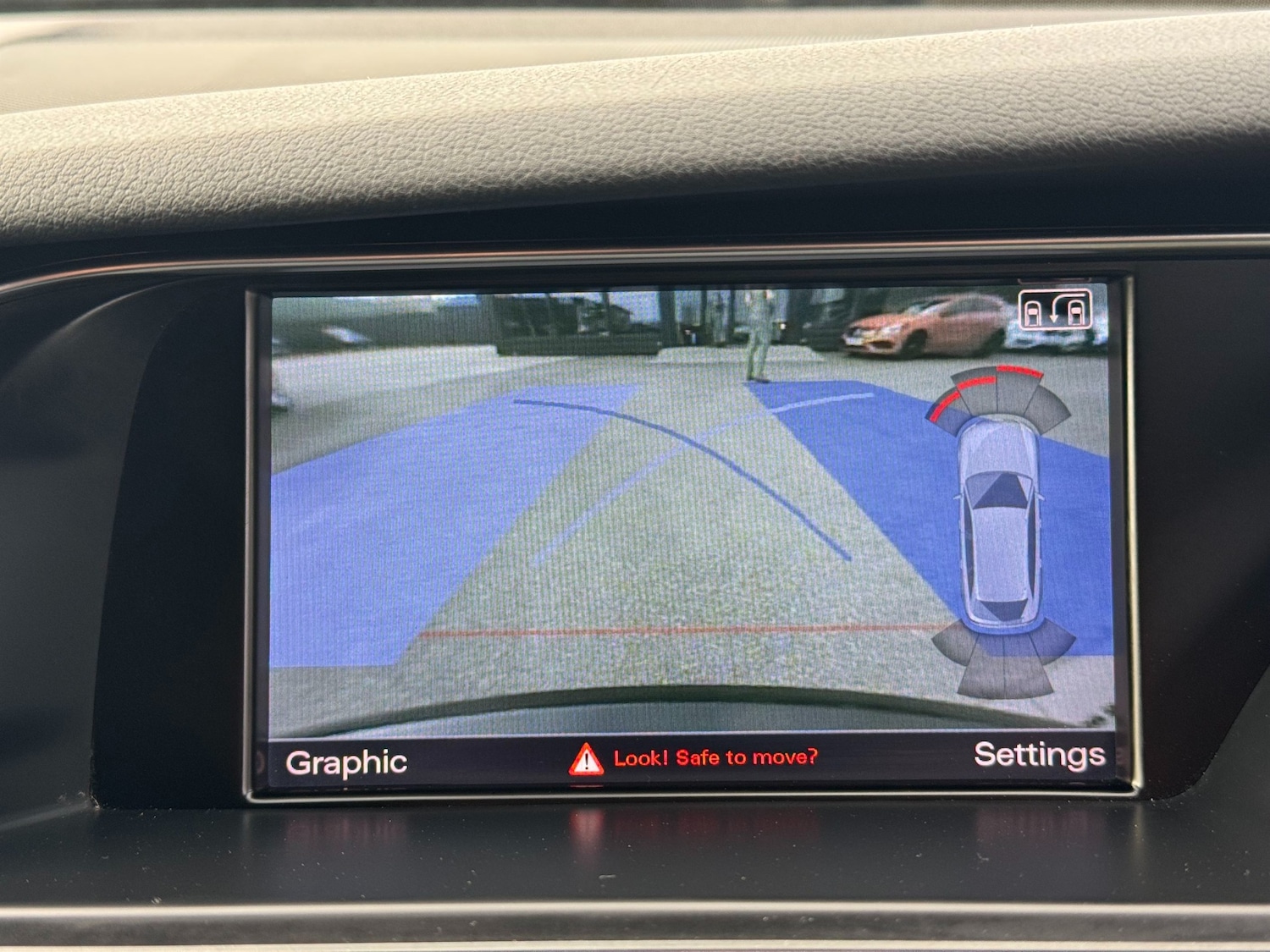 Used Audi A4 2014 for sale - 76957628: Photo 15