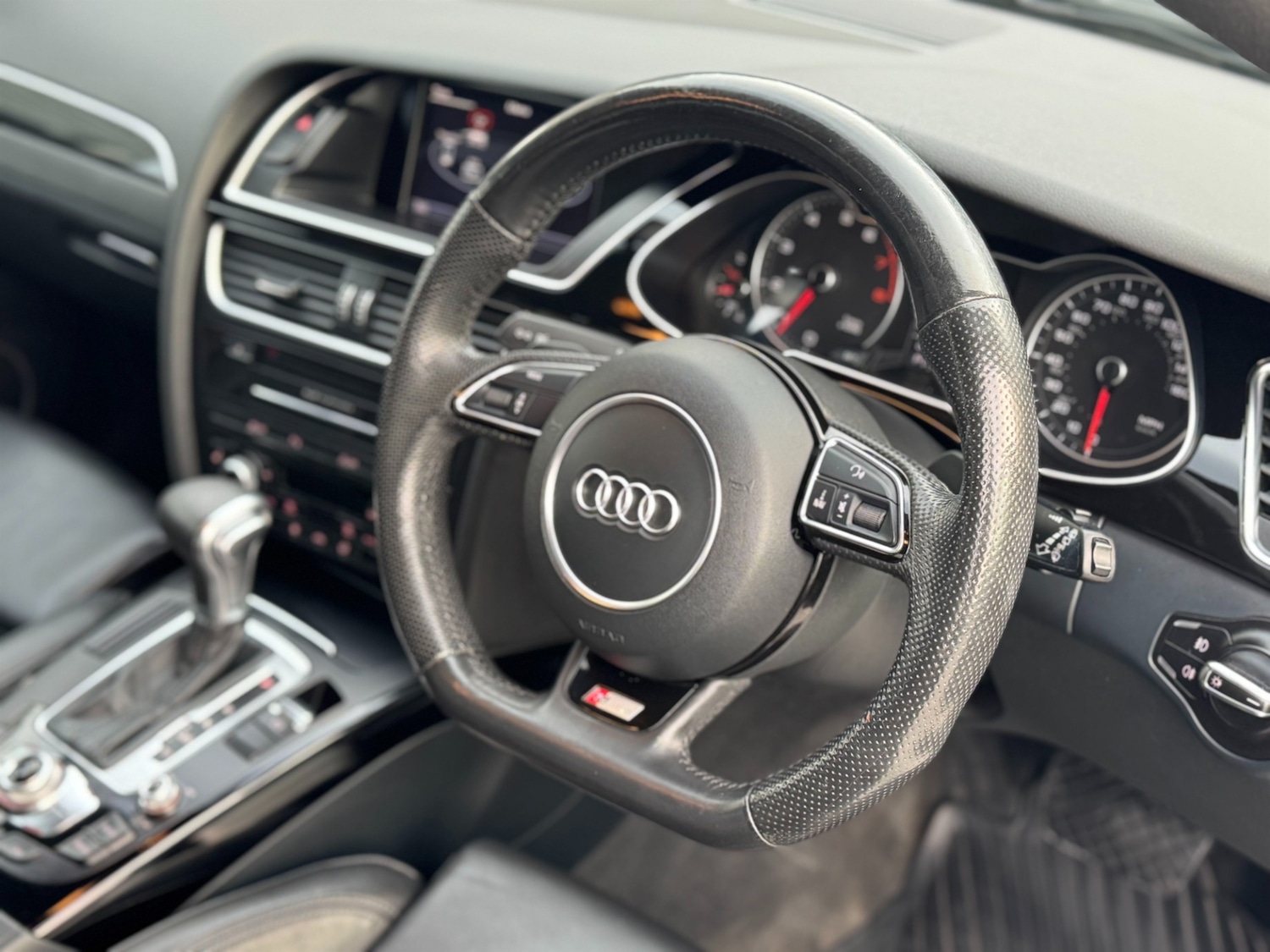 Used Audi A4 2014 for sale - 76957628: Photo 22